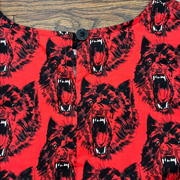 Nooworks Wolverine Ruffle Top - Picture 4 of 5